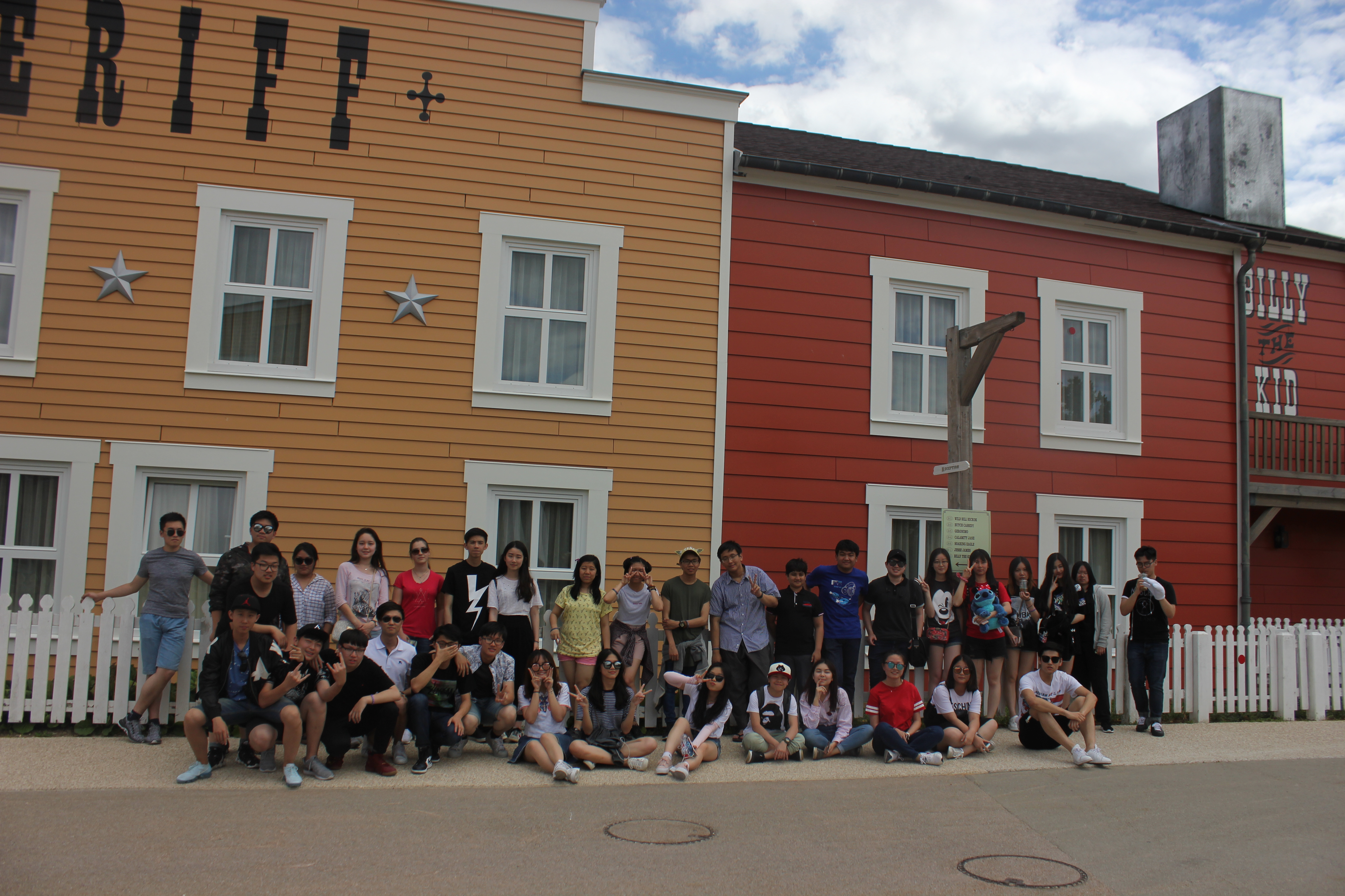 Abbey College Cambridge Students Visit Disneyland