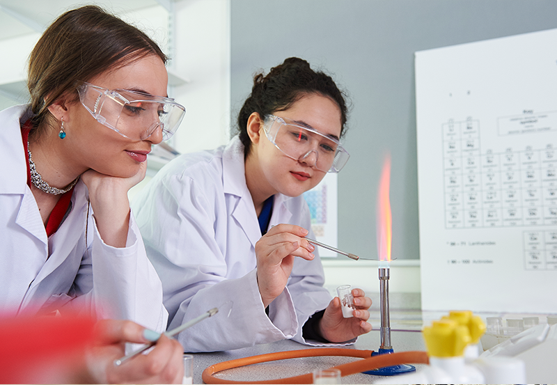 Abbey College Cambridge Students In Chemistry Laboratory
